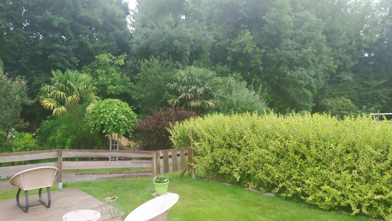 Au Coeur Du Jardin Vila La Boussac Exterior foto